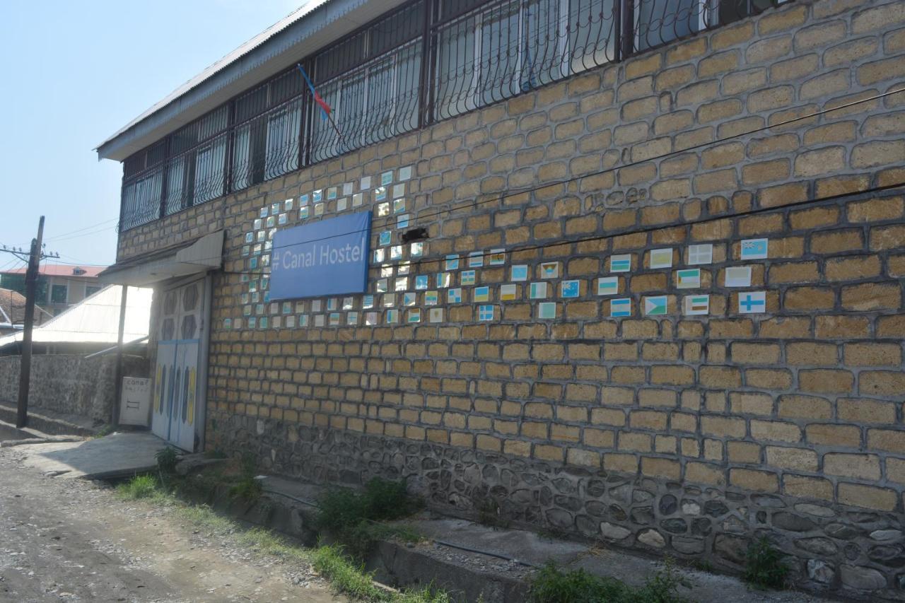 Canal Hostel Şǝki Exterior foto